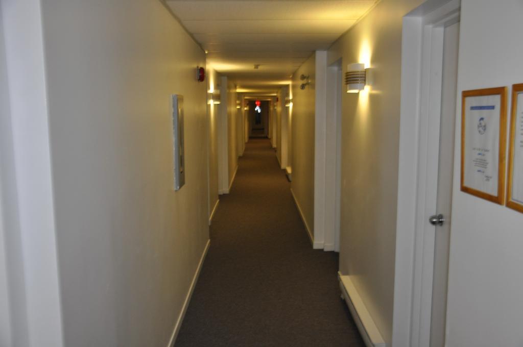 Motel Les Pignons Verts Buckingham Εξωτερικό φωτογραφία